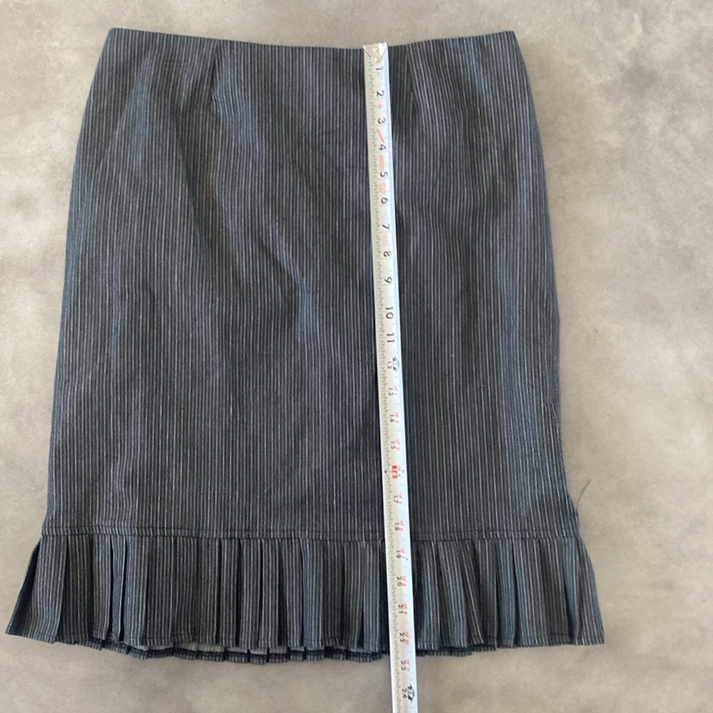 NWT women’s T.Milano stretch two piece suit size 8. - Picture 12 of 13